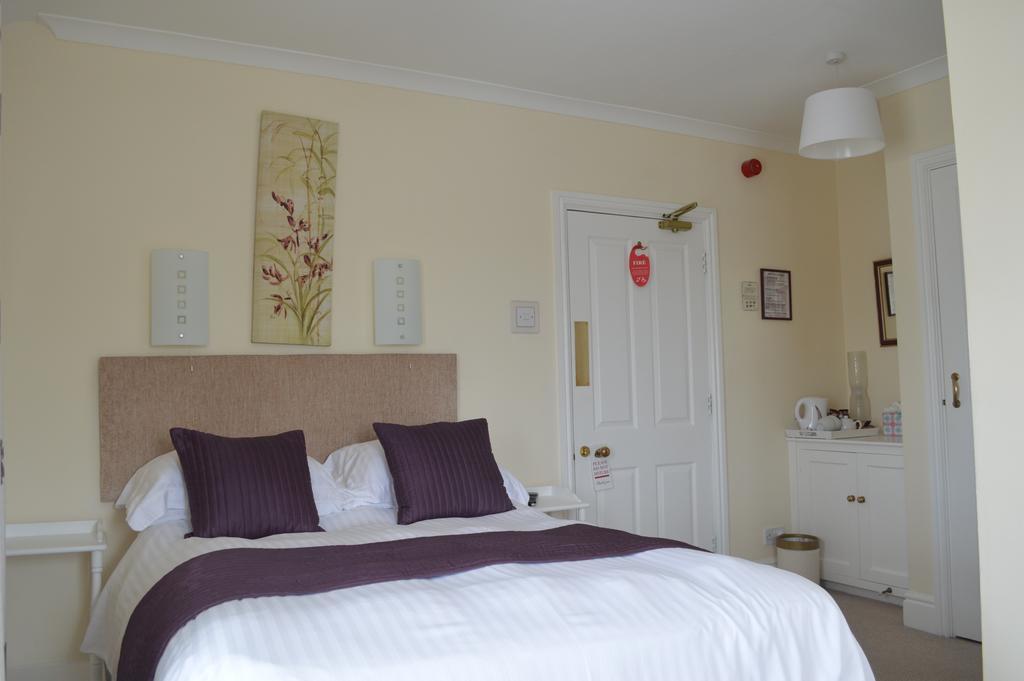Rosedene Guest House Pembroke Buitenkant foto