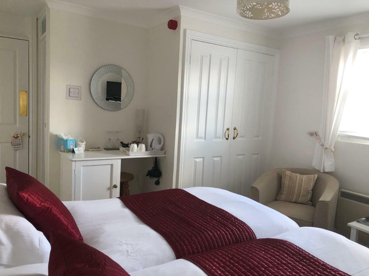 Rosedene Guest House Pembroke Buitenkant foto