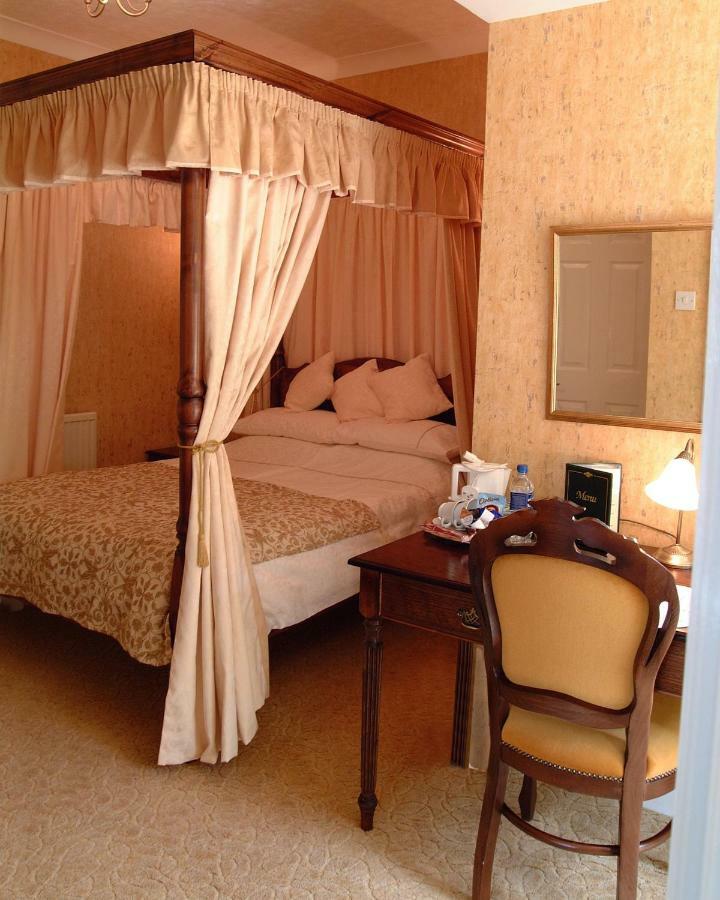 Rosedene Guest House Pembroke Buitenkant foto