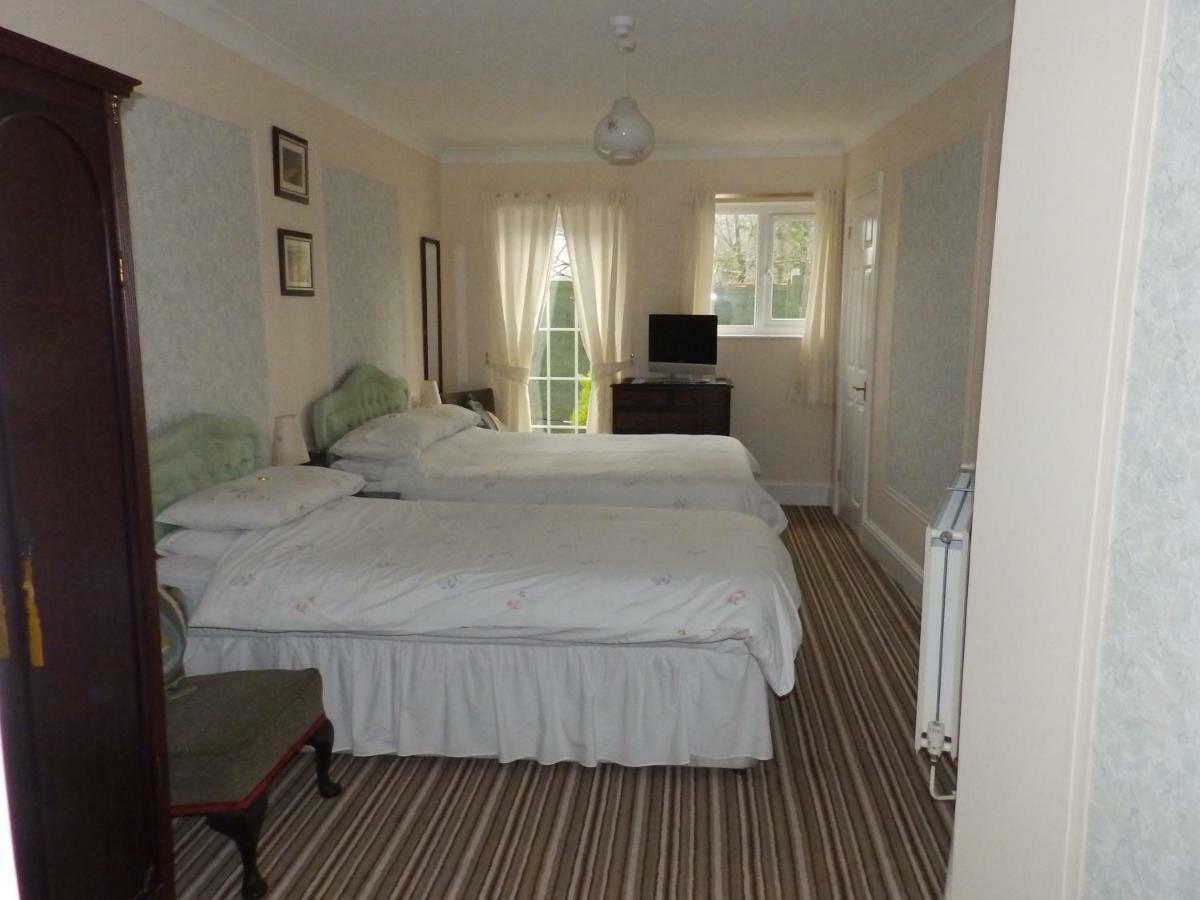 Rosedene Guest House Pembroke Buitenkant foto