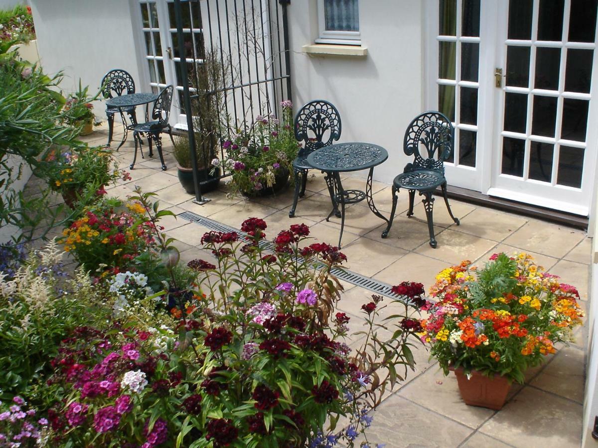 Rosedene Guest House Pembroke Buitenkant foto