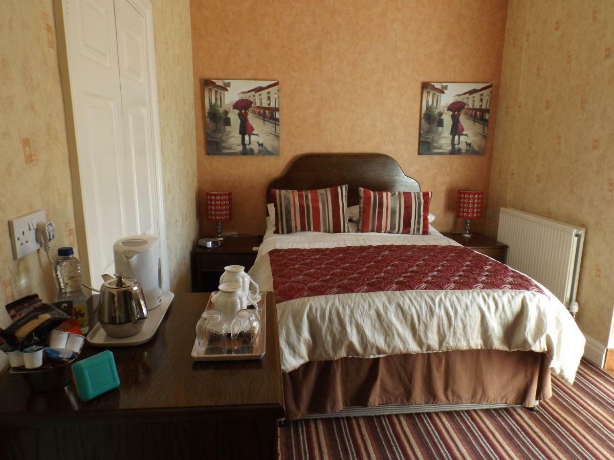 Rosedene Guest House Pembroke Buitenkant foto
